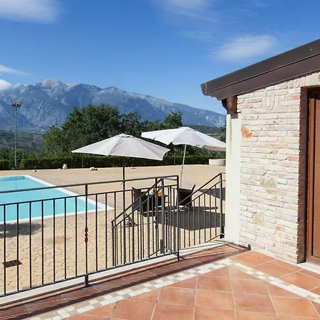 Gasthof Tenuta Aschari: L'ideale Per Il Vostro Roccascalegna