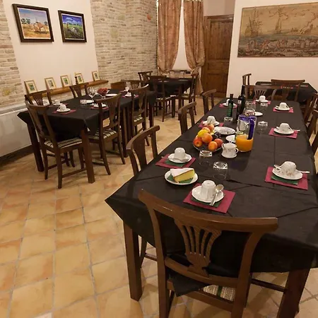 Gasthof Tenuta Aschari: L'ideale Per Il Vostro Roccascalegna