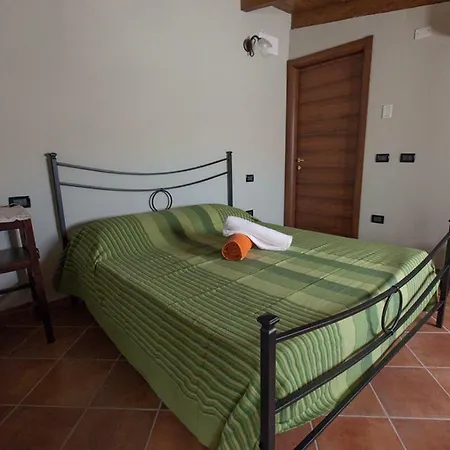 Tenuta Aschari: L'ideale Per Il Vostro Gasthof Roccascalegna